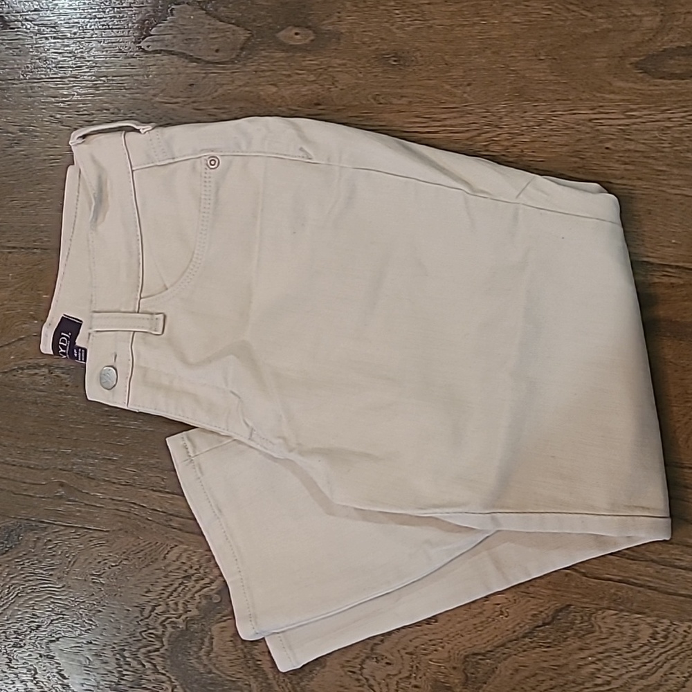 NYDJ- Alina Capri- Khaki Size 4P